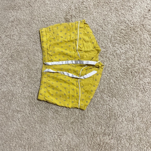 Yellow comfy flower shorts. Size large - Picture 1 of 2